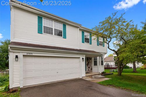 37975 Stafford Ct, Westland, MI, 48186-9318 | Card Image