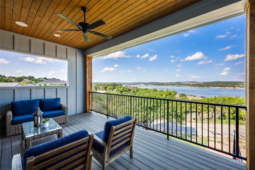 233 Lakefront Dr, Lago Vista, TX, 78645-8505 | Card Image