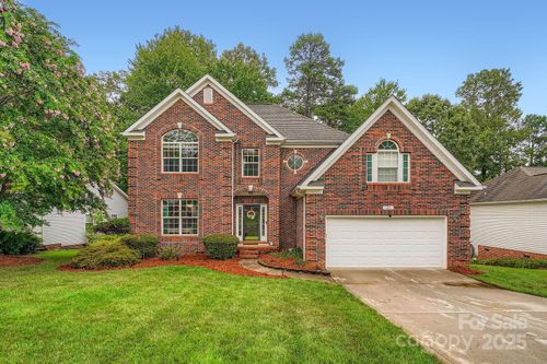 141 Broken Pine Ln, Mooresville, NC, 28117-5120 | Card Image