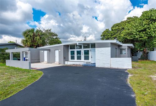 429 W Evanston Cir, Fort Lauderdale, FL, 33312-1814 | Card Image