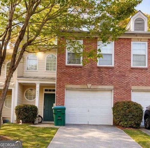 6031 Grovegate Ln, Tucker, GA, 30084-8920 | Card Image