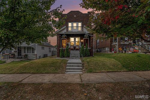 5608 Devonshire Ave, Saint Louis, MO, 63109-2871 | Card Image