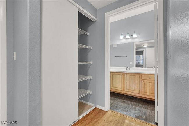 2024 - 5655 E Sahara Ave, Condo with 3 bedrooms, 2 bathrooms and null parking in Las Vegas NV | Image 27