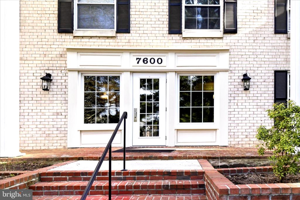 Residential in MCLEAN 2