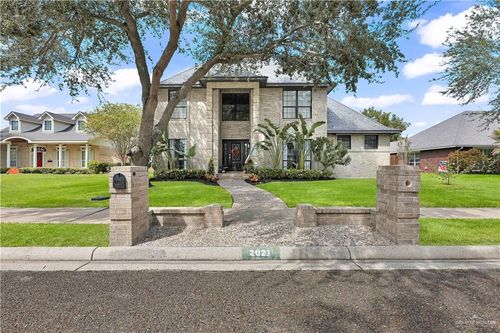 2021 E 27th St, Mission, TX, 78574-2008 | Card Image