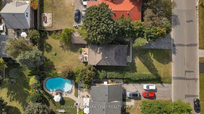 7 Napier St, House other with 3 bedrooms, 1 bathrooms and 7 parking in Barrie ON | Image 4
