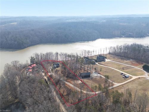 6030 Pauline Ln, Belews Creek, NC, 27009-9817 | Card Image