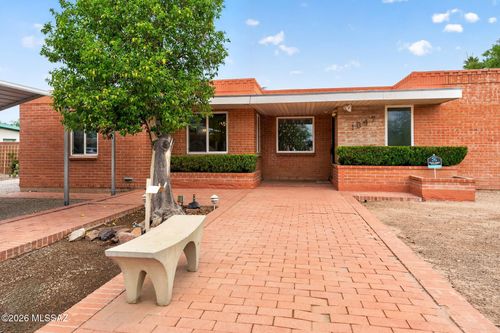 1047 E Hedrick Drive, Tucson, AZ, 85719 | Card Image