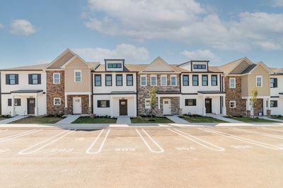 307 - 556 Leesville Road, Townhouse with 3 bedrooms, 2 bathrooms and null parking in Lynchburg VA | Image 1