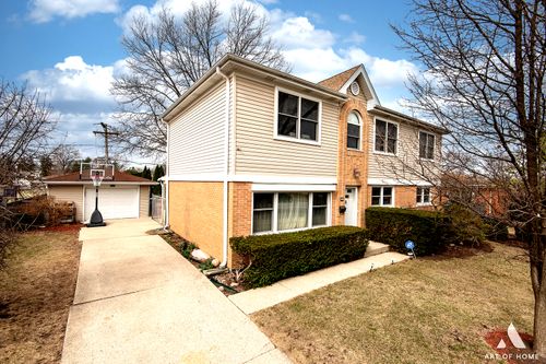 402 Hatlen Ave, Mount Prospect, IL, 60056-2844 | Card Image
