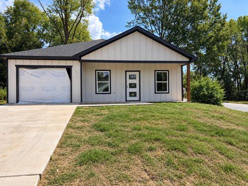810 Ivy St, Marshall, TX, 75670-4971 | Card Image