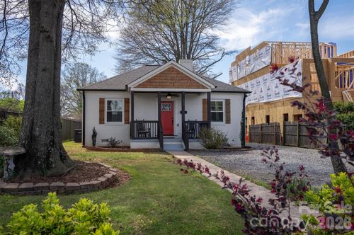 307 E Peterson Dr, Charlotte, NC, 28217-1721 | Card Image