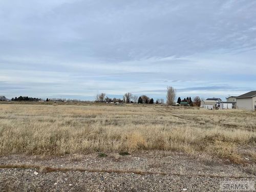 424 W 270 N, Blackfoot, ID, 83221-4927 | Card Image