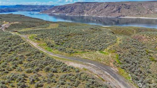 46040 Arrowleaf Canyon Dr N, Grand Coulee, WA, 99133 | Card Image