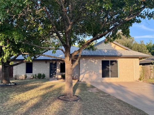 614 Bentwood Dr, Leander, TX, 78641-8726 | Card Image