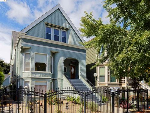 1033 Magnolia St, Oakland, CA, 94607-1809 | Card Image
