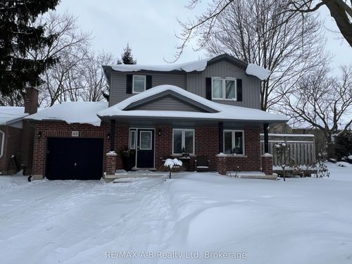 48 Wellington St, East Zorra Tavistock, ON, N0B2R0 | Card Image