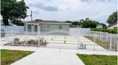 3251 Nw 177th Ter, MIAMI GARDENS, FL, 33056-3950 | Card Image
