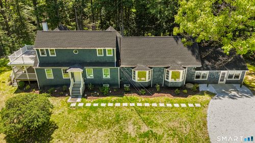 33 Old Stagecoach Rd, Redding, CT, 06896-1908 | Card Image