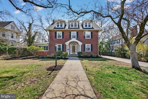 104 W Maple Ave, Merchantville, NJ, 08109-2051 | Card Image