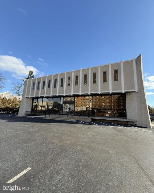 2-123 Old York Rd, JENKINTOWN, PA, 19046-3926 | Card Image