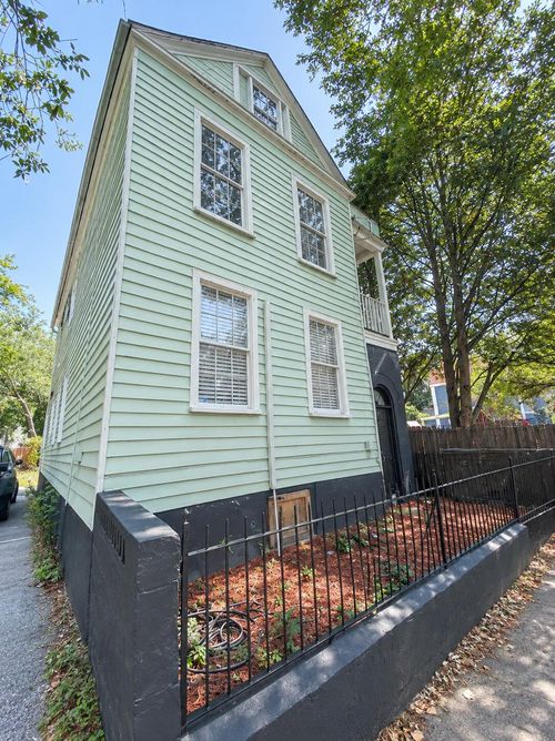 b-9 John St, Charleston, SC, 29403-6633 | Card Image