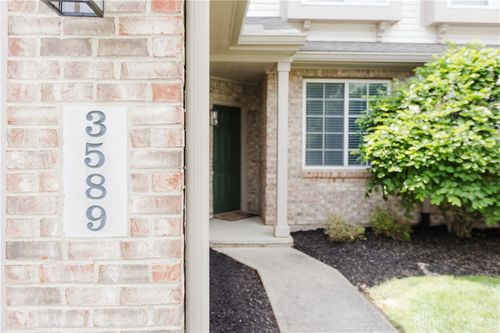 3589 Sequoia Dr, Beavercreek, OH, 45431-3782 | Card Image