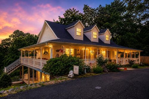 161 Grace St, Pounding Mill, VA, 24637-4251 | Card Image