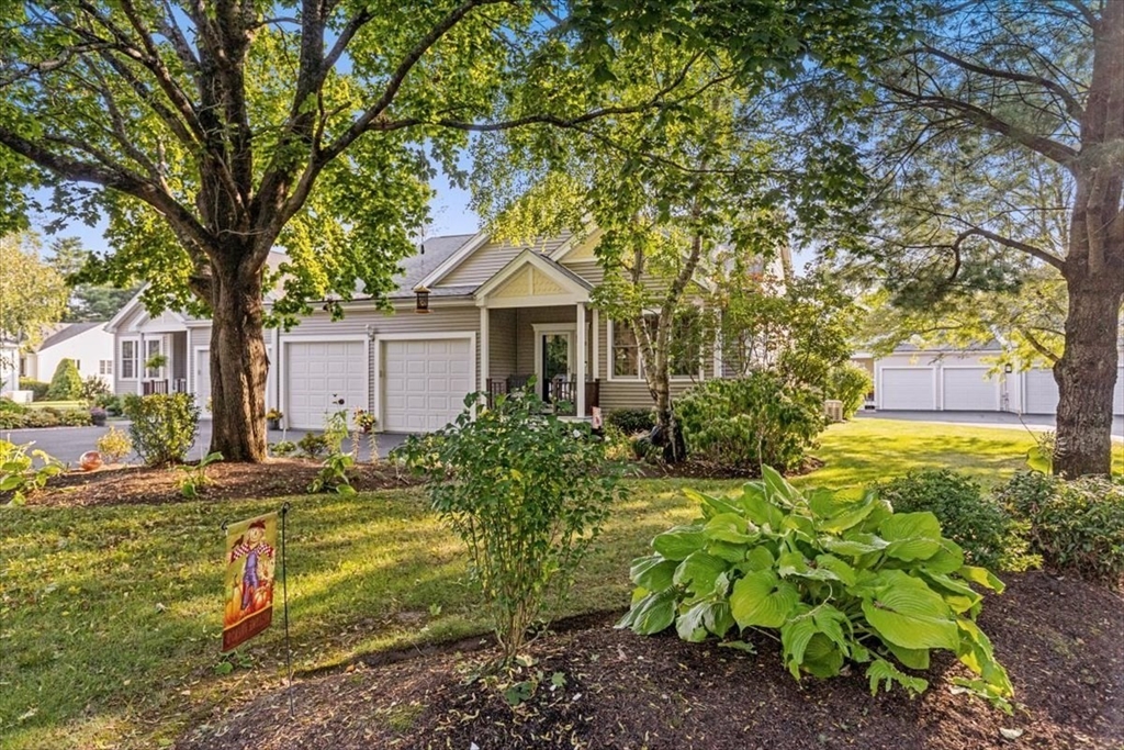 Chance Ct, Carver, MA 02330
