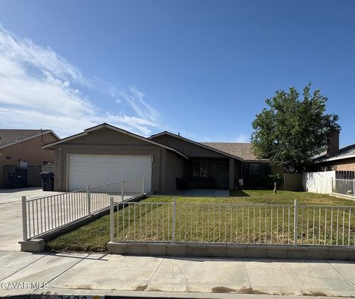 2120 Buckwheat Ave, Rosamond, CA, 93560 | Card Image