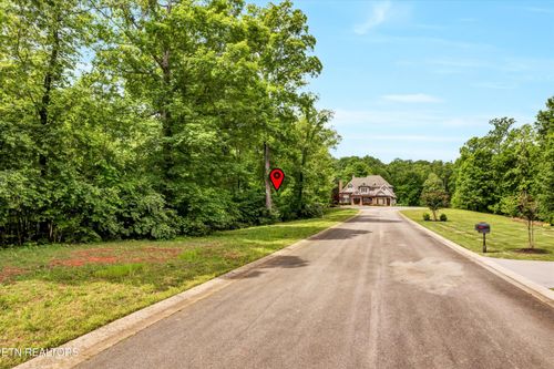 3337 Preserve Pt, Louisville, TN, 37777-1405 | Card Image