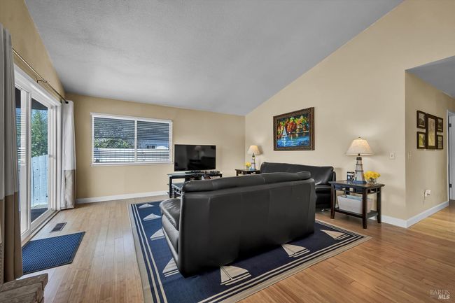 13201 Keys Blvd, House other with 3 bedrooms, 2 bathrooms and 4 parking in Clearlake Oaks CA | Image 22