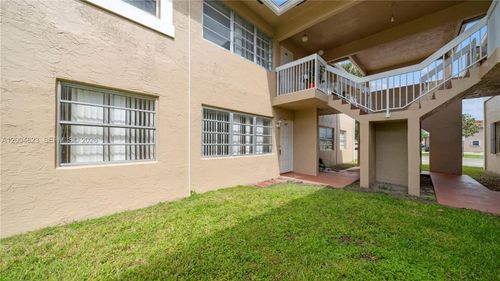 35-b-9964 Twin Lakes Dr, Coral Springs, FL, 33071-5341 | Card Image