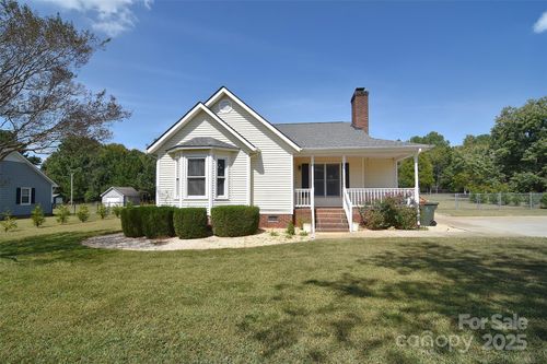 2506 Foxworth Dr, Monroe, NC, 28110-8900 | Card Image