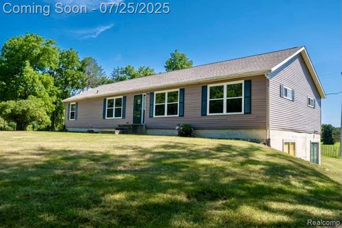 2290 Addis Rd, Holly, MI, 48442-8351 | Card Image