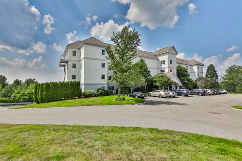 apt-303-16 Mountain Laurels Dr, Nashua, NH, 03062-4211 | Card Image