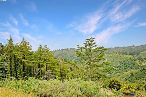 46190 Pfeiffer Ridge Rd, Big Sur, CA, 93920-9551 | Card Image