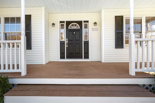 3 Ariel Ct, Rocky Point, NY, 11778-8107 | Card Image