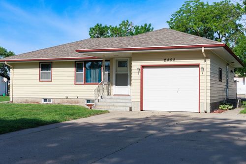 2452 Kummer Dr, Columbus, NE, 68601-2507 | Card Image