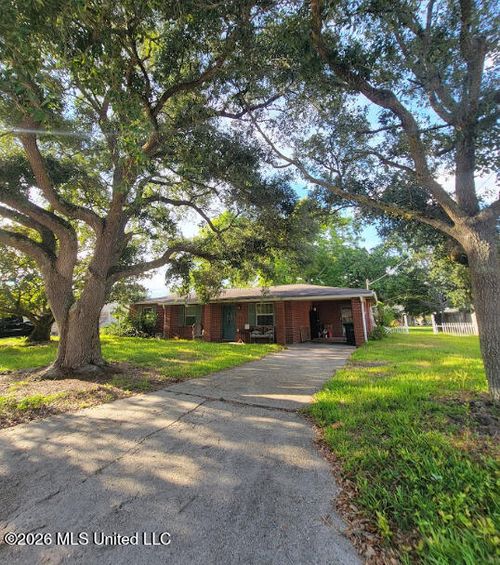 4807 Bel Meade Avenue, Pascagoula, MS, 39581 | Card Image