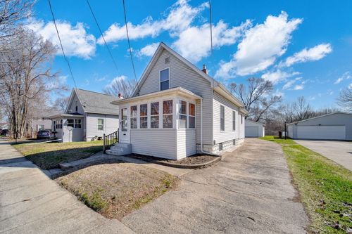 409 Bates St, Jackson, MI, 49202-3607 | Card Image