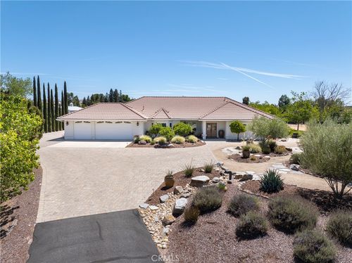 5633 Rancho La Loma Linda Dr, Paso Robles, CA, 93446 | Card Image