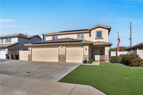 4490 Rainbow View Way, Hemet, CA, 92545-8016 | Card Image