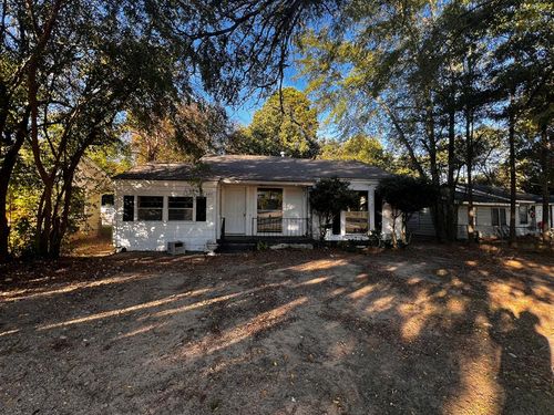 849 Singapore Dr, Wake Village, TX, 75501-6151 | Card Image