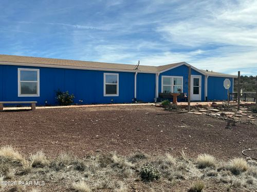 1505 W Bernadines Way, Ash Fork, AZ, 86320 | Card Image