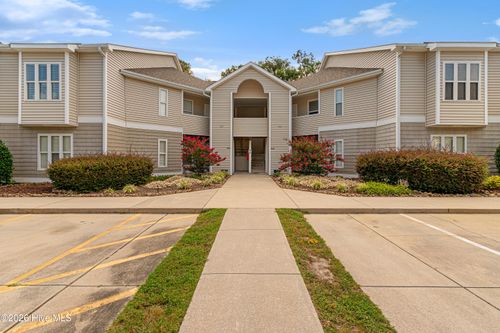d-bridgewood-condos-424 Commerce Ave, Morehead City, NC, 28557-2958 | Card Image