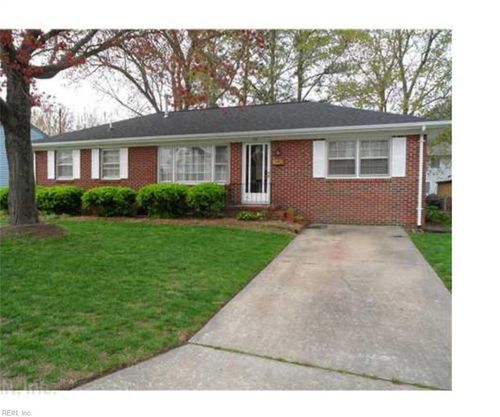 105 Janet Dr, Hampton, VA, 23666-4726 | Card Image