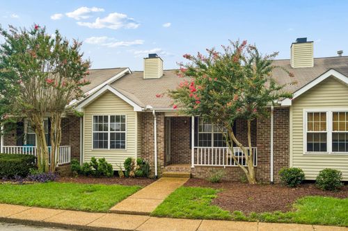 135 Pepper Ridge Cir, Antioch, TN, 37013-2856 | Card Image