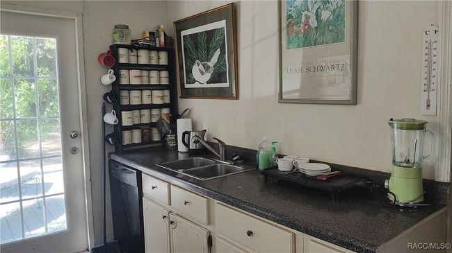 8460 E Orange Ave, House other with 2 bedrooms, 3 bathrooms and 1 parking in Floral City FL | Image 37