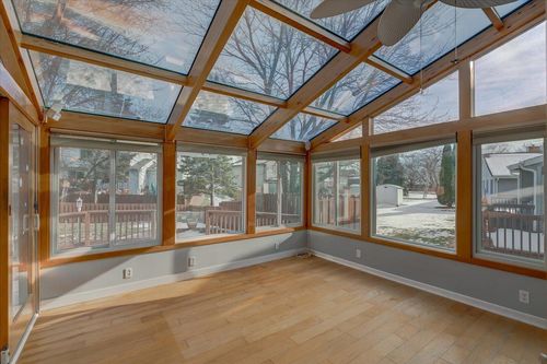 7 S Thompson Dr, Madison, WI, 53714-2146 | Card Image